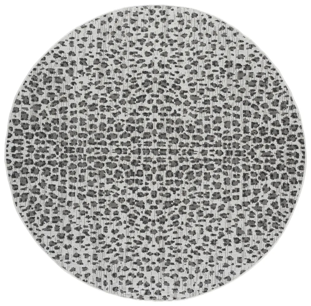 Safavieh Courtyard 6'-7" x 6'-7" Rug in Ivory / Black