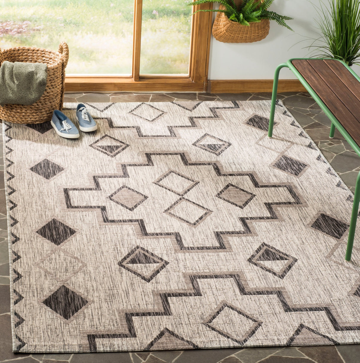 Safavieh Courtyard Cy8533 Grey/Black Rug - Safavieh - cy8533 - 37612 - 810