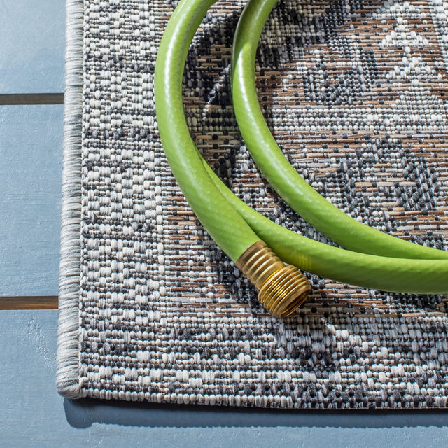 Safavieh Courtyard Cy8546 - 37613 Light Grey/Light Beige Rugs - Safavieh - cy8546 - 37613 - 7r