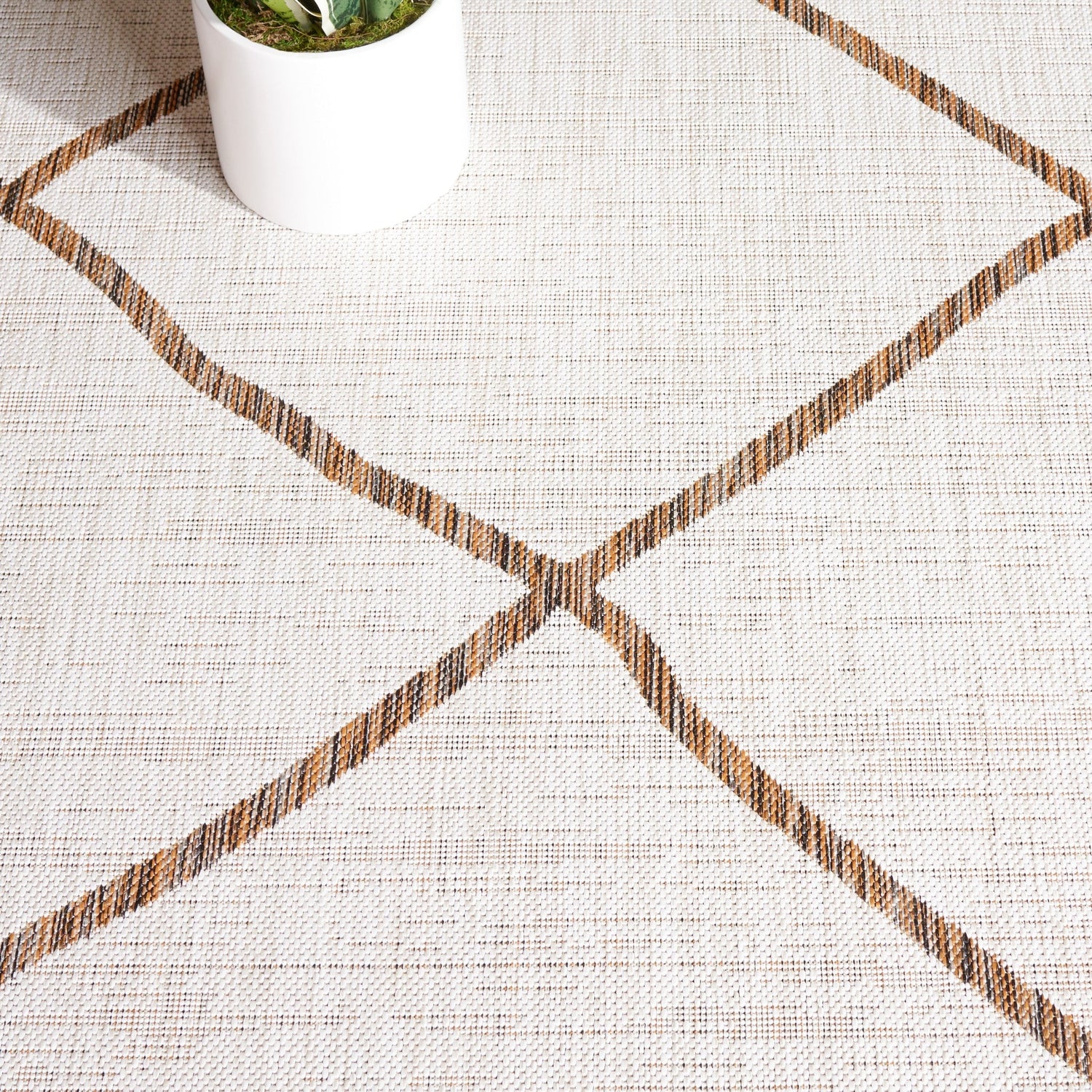Safavieh Courtyard Cy8635 - 59312 Ivory/Brown Rug - Safavieh - cy8635 - 59312 - 7r