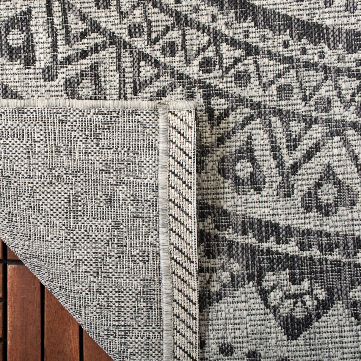 Safavieh Courtyard Cy8734 Light Grey/Black Rug - Safavieh - cy8734 - 37612 - 4r