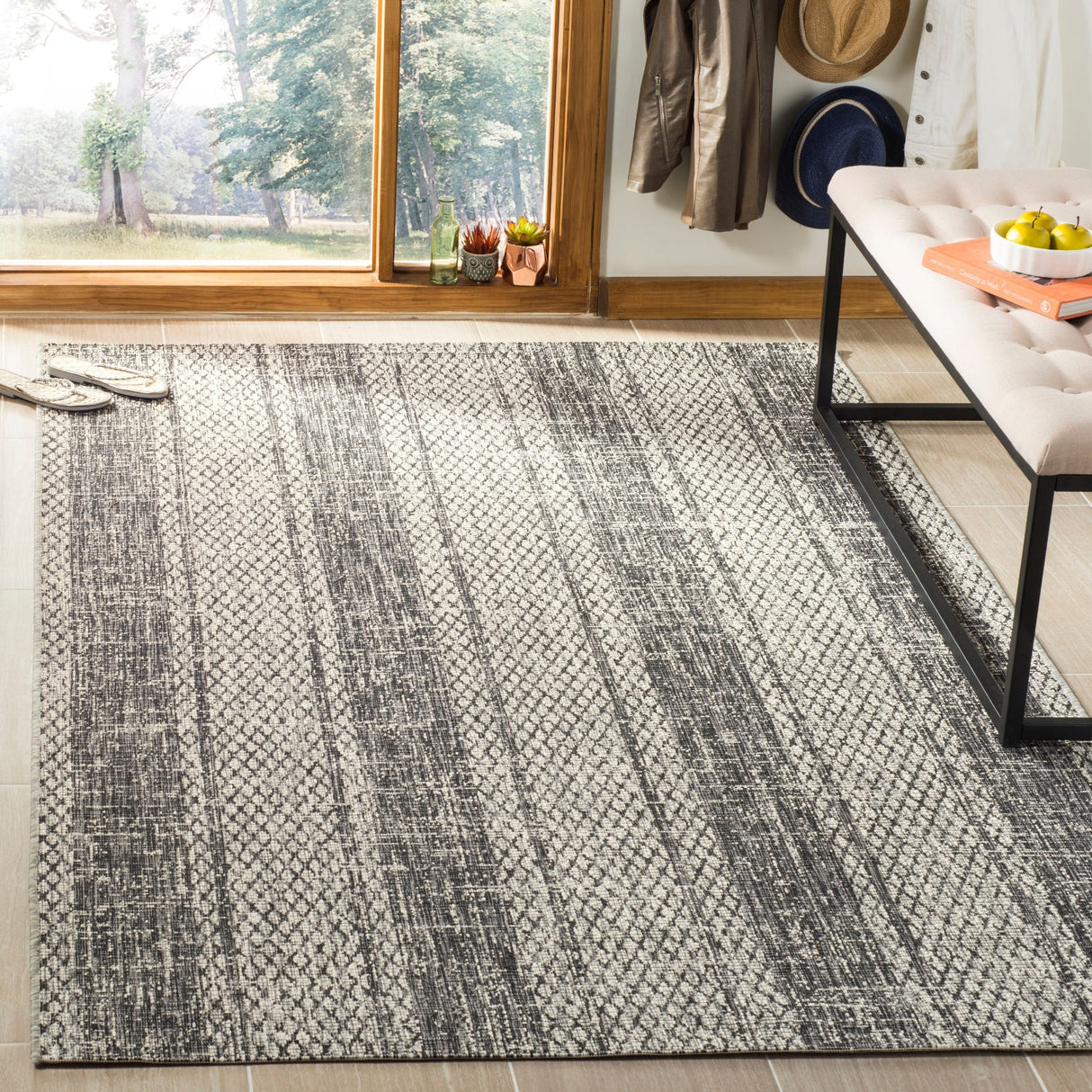 Safavieh Courtyard Cy8736 Light Grey/Black Rug - Safavieh - cy8736 - 37612 - 212