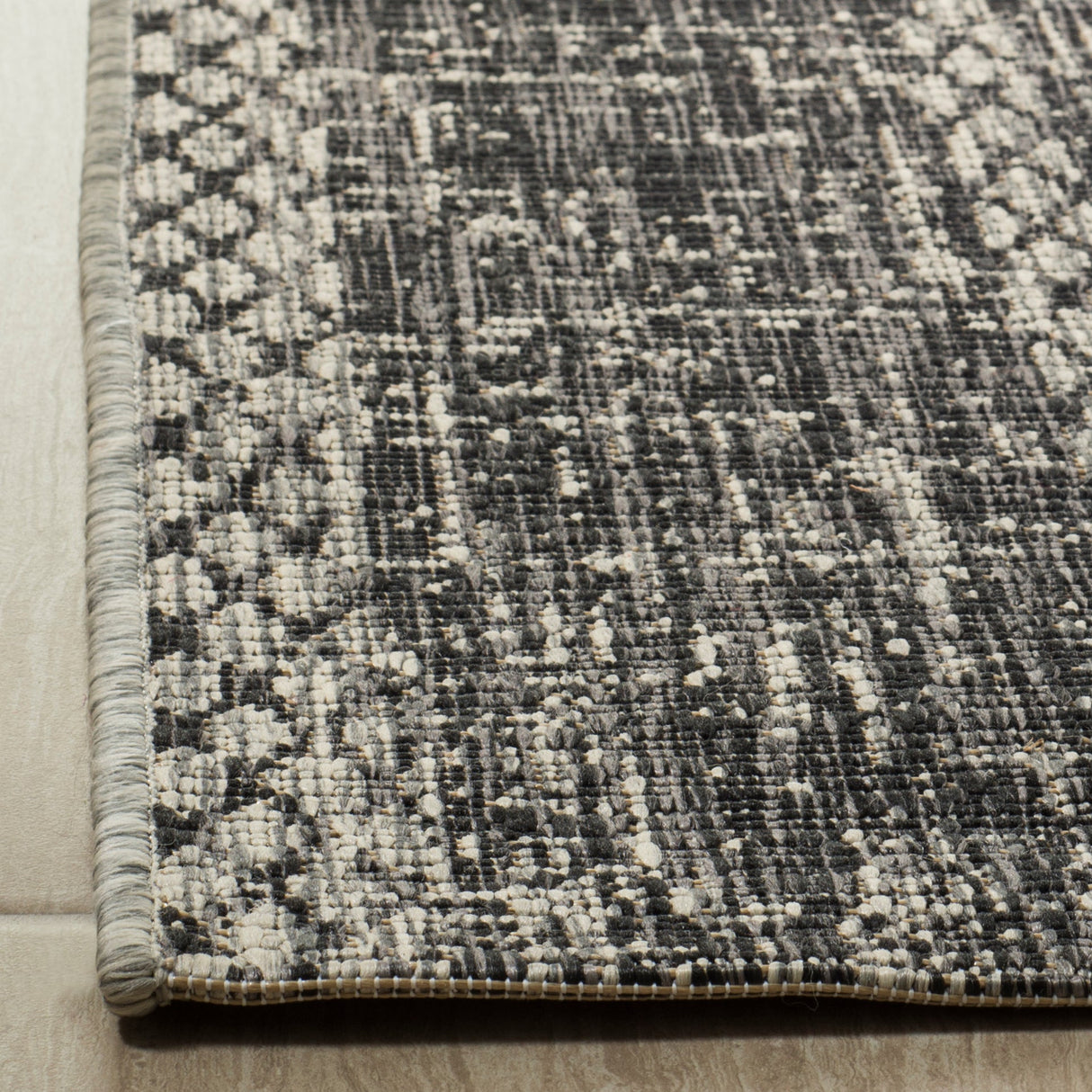 Safavieh Courtyard Cy8736 Light Grey/Black Rug - Safavieh - cy8736 - 37612 - 212