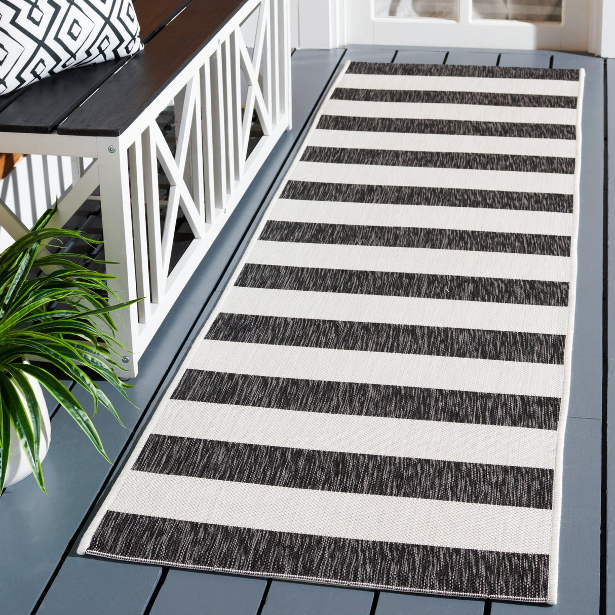 Safavieh Courtyard Cy8812 Ivory/Black Rug - Safavieh - cy8812 - 53712 - 7r
