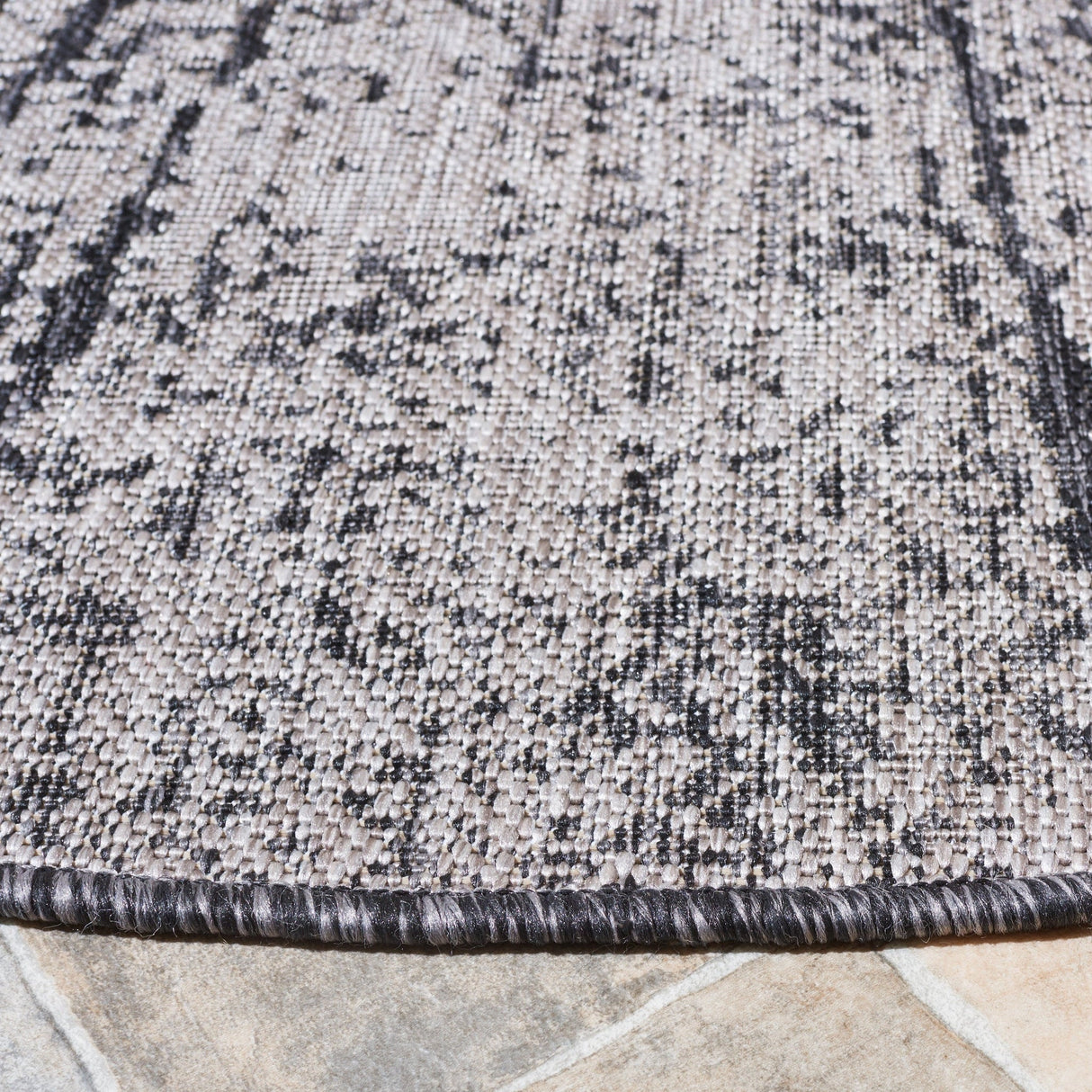 Safavieh Courtyard Cy8893 Beige/Black Rug - Safavieh - cy8893 - 36621 - 2