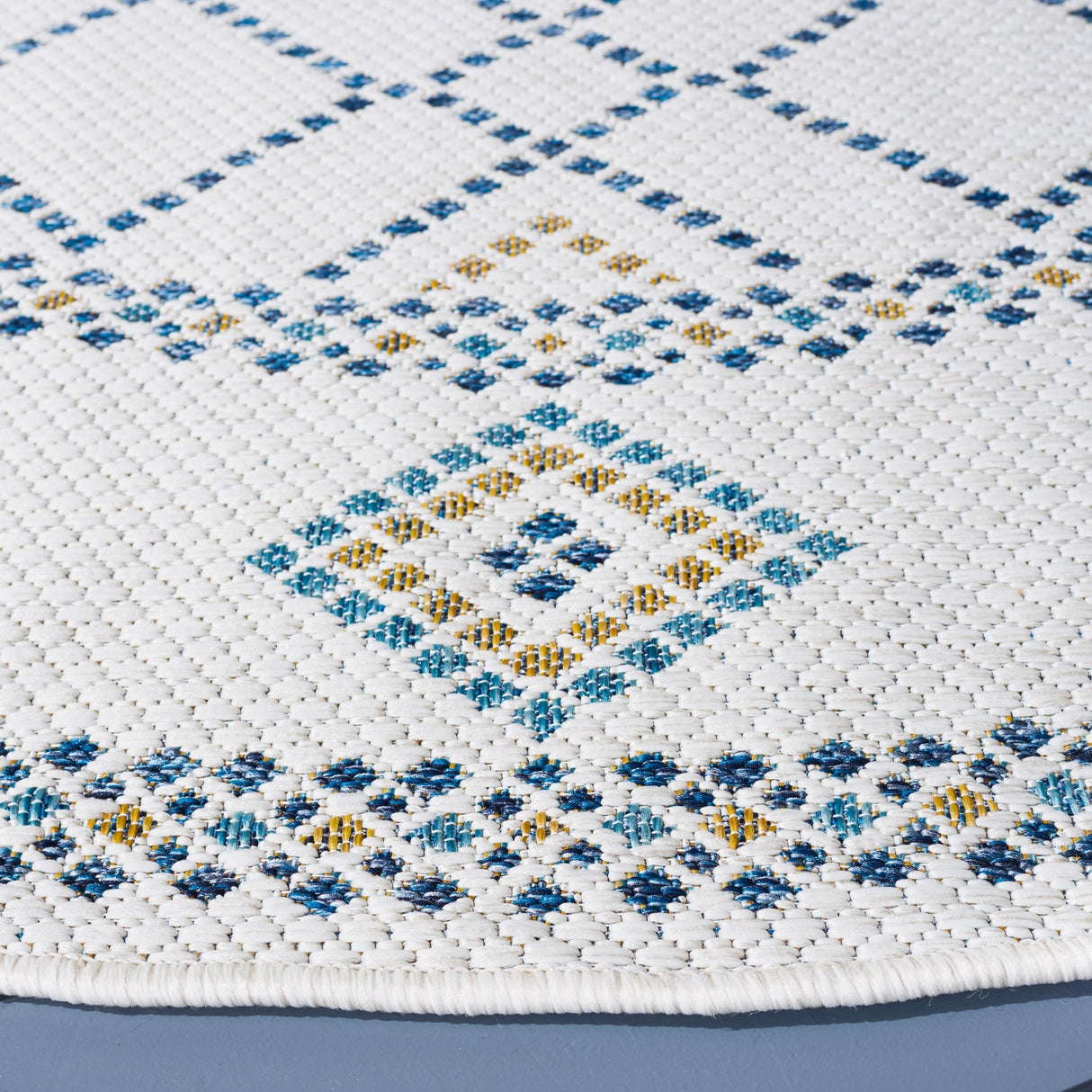Safavieh Courtyard Cy9681 - 53455 Ivory/Navy Yellow Rug - Safavieh - cy9681 - 53455 - 7r