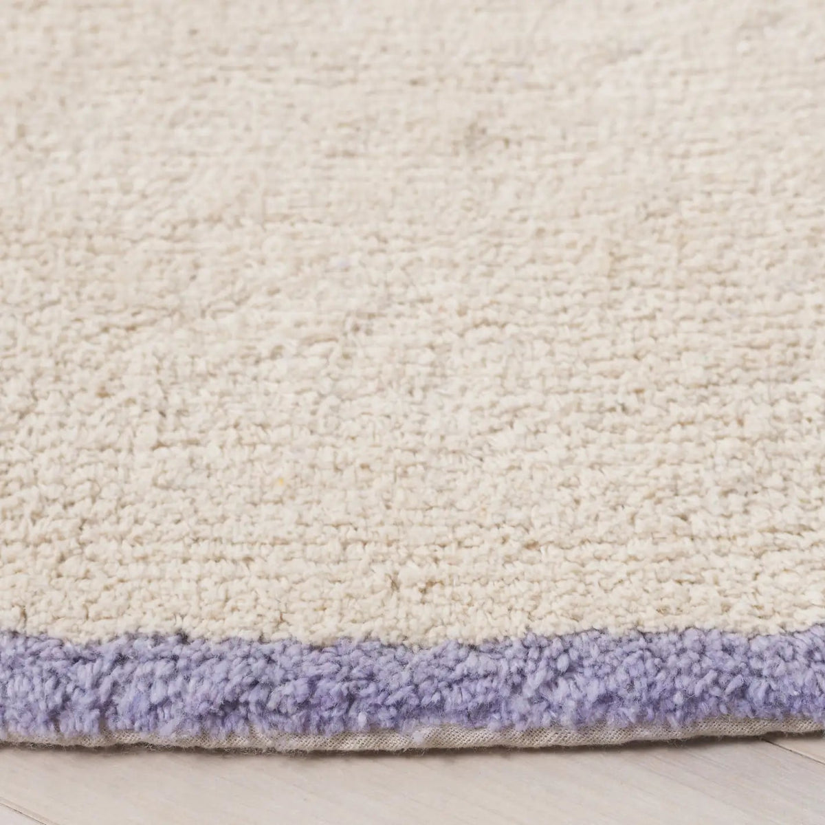 Safavieh Easy Care 6'-0" x 6'-0" Rug in Ivory / Lilac