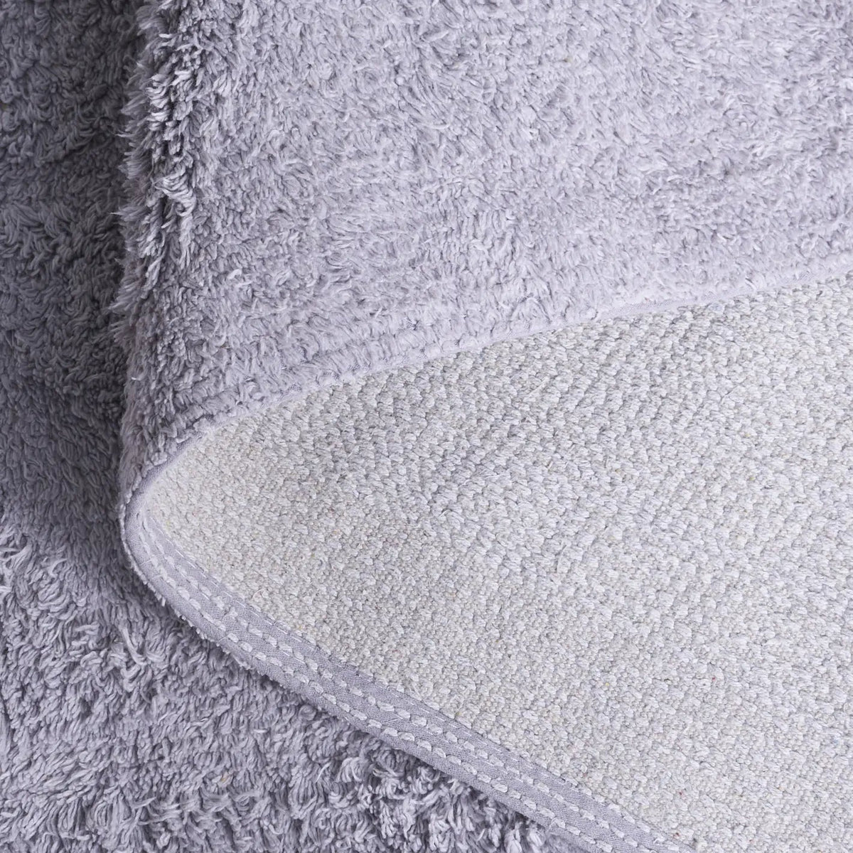 Safavieh Easy Care 4'-0" x 6'-0" Rug in Lilac