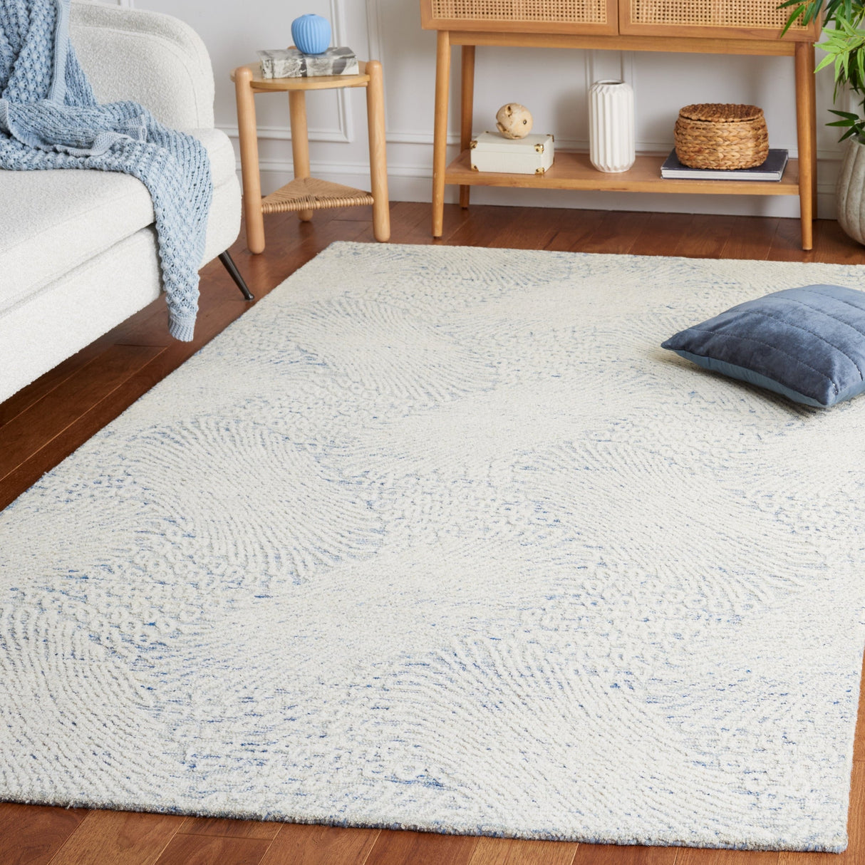 Safavieh Ebony Ebn105M Blue/Ivory Rug - Safavieh - ebn105m - 3