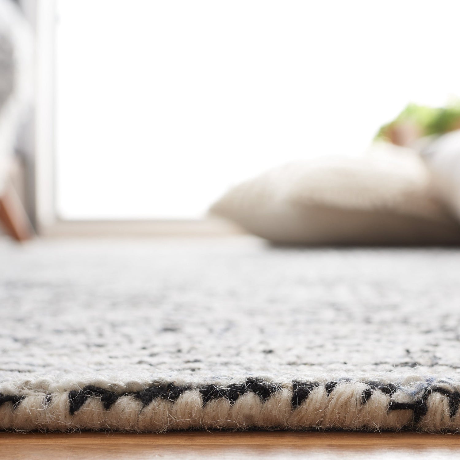 Safavieh Ebony Ebn204G Silver/Black Rug - Safavieh - ebn204g - 29