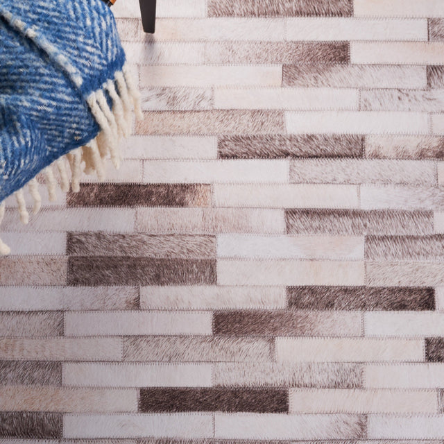 Safavieh Faux Hide Fah500B Beige/Brown Rug - Safavieh - fah500b - 3