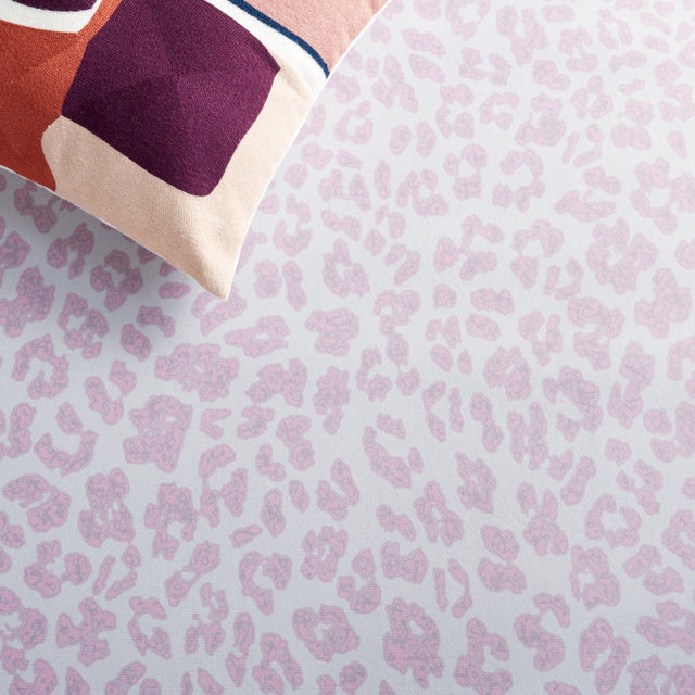 Safavieh Faux Hide Fah505B Ivory/Pink Rug - Safavieh - fah505b - 6r