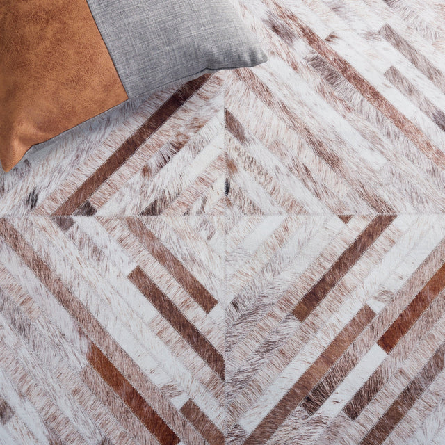 Safavieh Faux Hide Fah526A Beige/Brown Rug - Safavieh - fah526a - 3