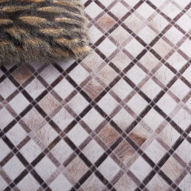 Safavieh Faux Hide Fah545A Beige/Brown Rug - Safavieh - fah545a - 3