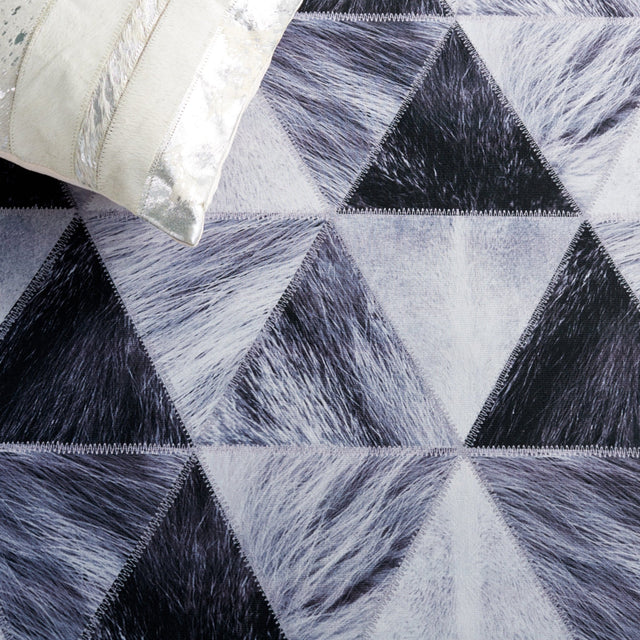 Safavieh Faux Hide Fah545F Light Grey/Dark Grey Rug - Safavieh - fah545f - 3