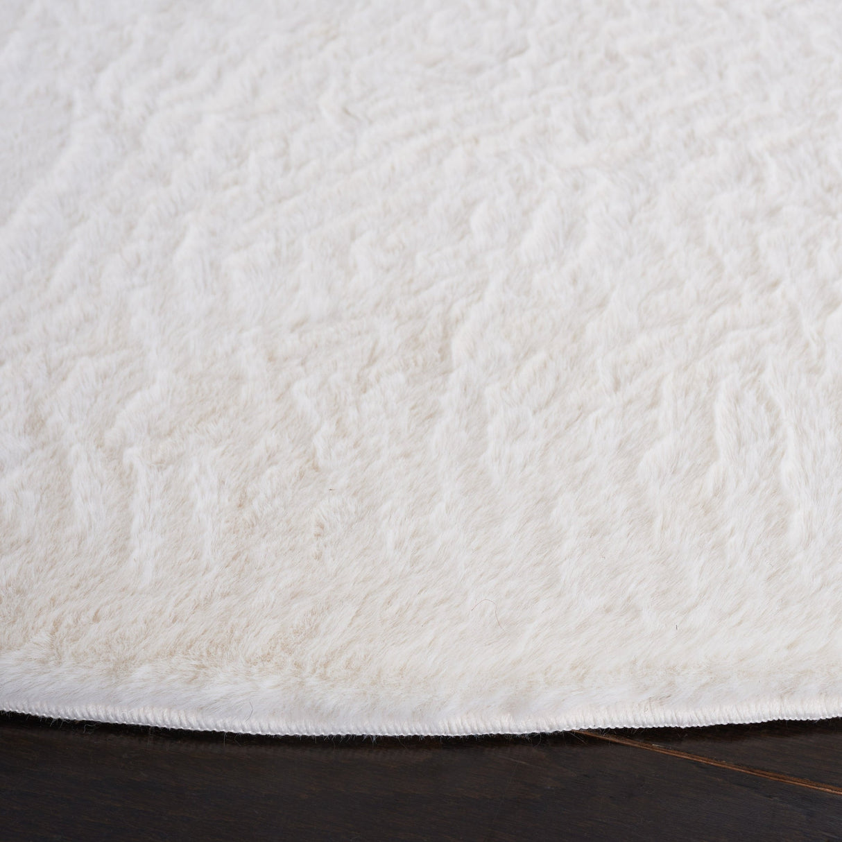 Safavieh Faux Rabbit Fur Frf500A Off White Rug - Safavieh - frf500a - 2