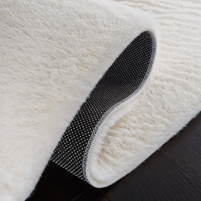 Safavieh Faux Rabbit Fur Frf500A Off White Rug - Safavieh - frf500a - 6r