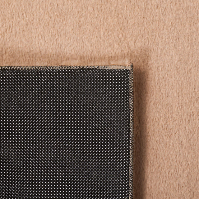 Safavieh Faux Rabbit Fur Frf500B Beige Rug - Safavieh - frf500b - 6r