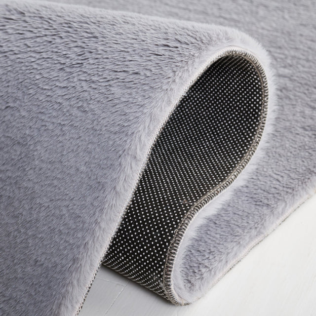 Safavieh Faux Rabbit Fur Frf500F Light Grey Rug - Safavieh - frf500f - 6r