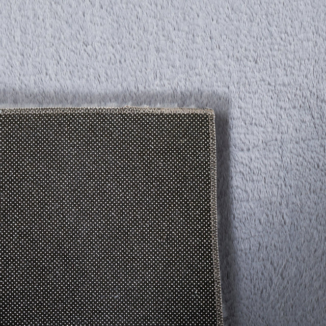 Safavieh Faux Rabbit Fur Frf500F Light Grey Rug - Safavieh - frf500f - 6r