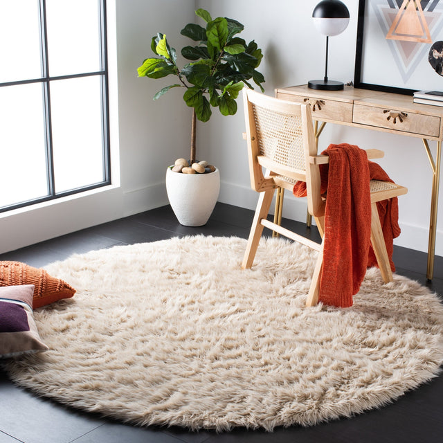 Safavieh Faux Sheep Skin Fss235K Beige Rug - Safavieh - fss235k - 6r