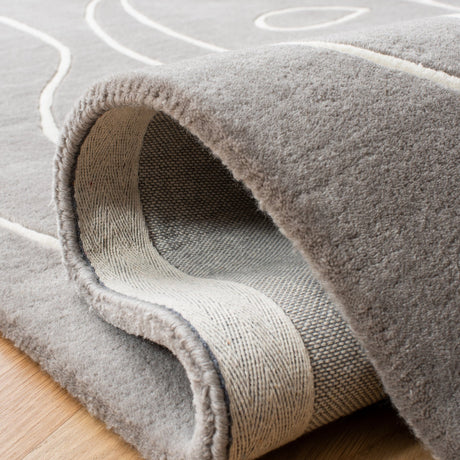 Safavieh Fifth Avenue Ftv111F Grey/Ivory Rug - Safavieh - ftv111f - 2