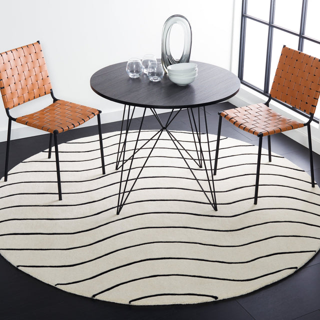 Safavieh Fifth Avenue Ftv113A Ivory/Black Rug - Safavieh - ftv113a - 4