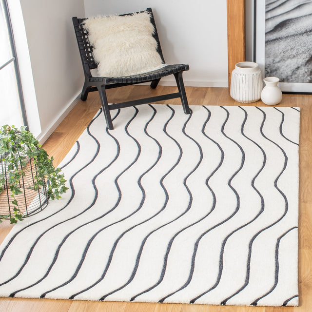 Safavieh Fifth Avenue Ftv113A Ivory/Black Rug - Safavieh - ftv113a - 4