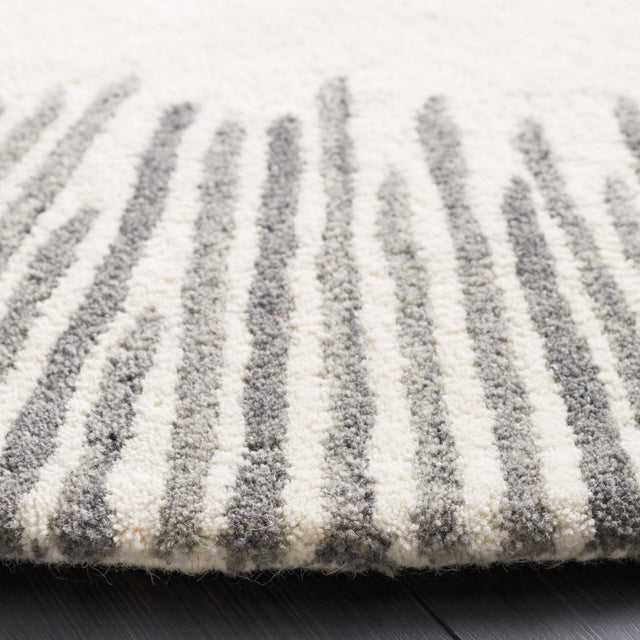 Safavieh Fifth Avenue Ftv129G Ivory/Grey Rug - Safavieh - ftv129g - 3