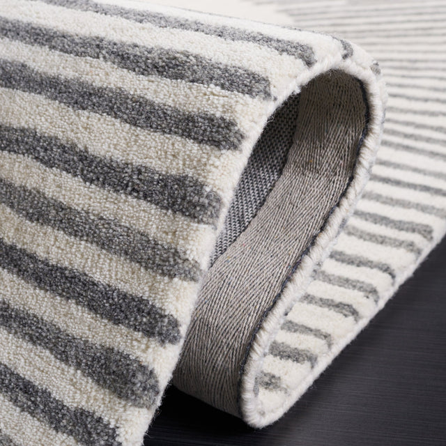 Safavieh Fifth Avenue Ftv129G Ivory/Grey Rug - Safavieh - ftv129g - 5r