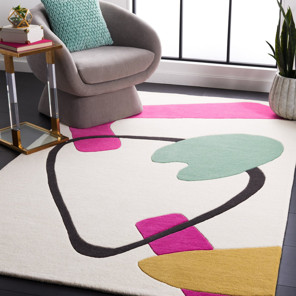 Safavieh Fifth Avenue Ftv142A Ivory/Pink Rug - Safavieh - ftv142a - 5