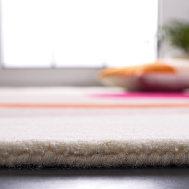 Safavieh Fifth Avenue Ftv143A Ivory/Red Rug - Safavieh - ftv143a - 5