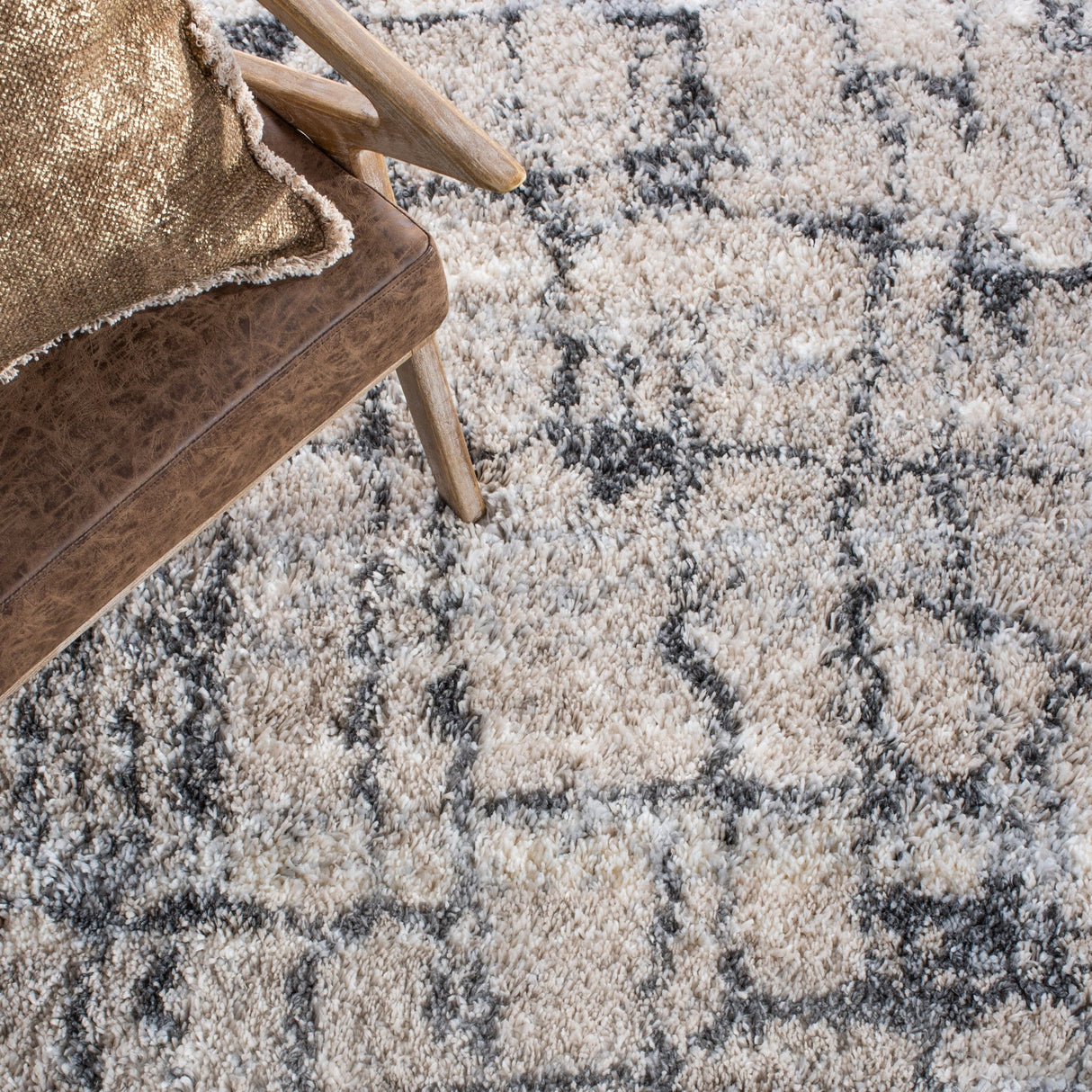 Safavieh Fontana Shag Fnt851A Ivory/Grey Rugs - Safavieh - fnt851a - 7r