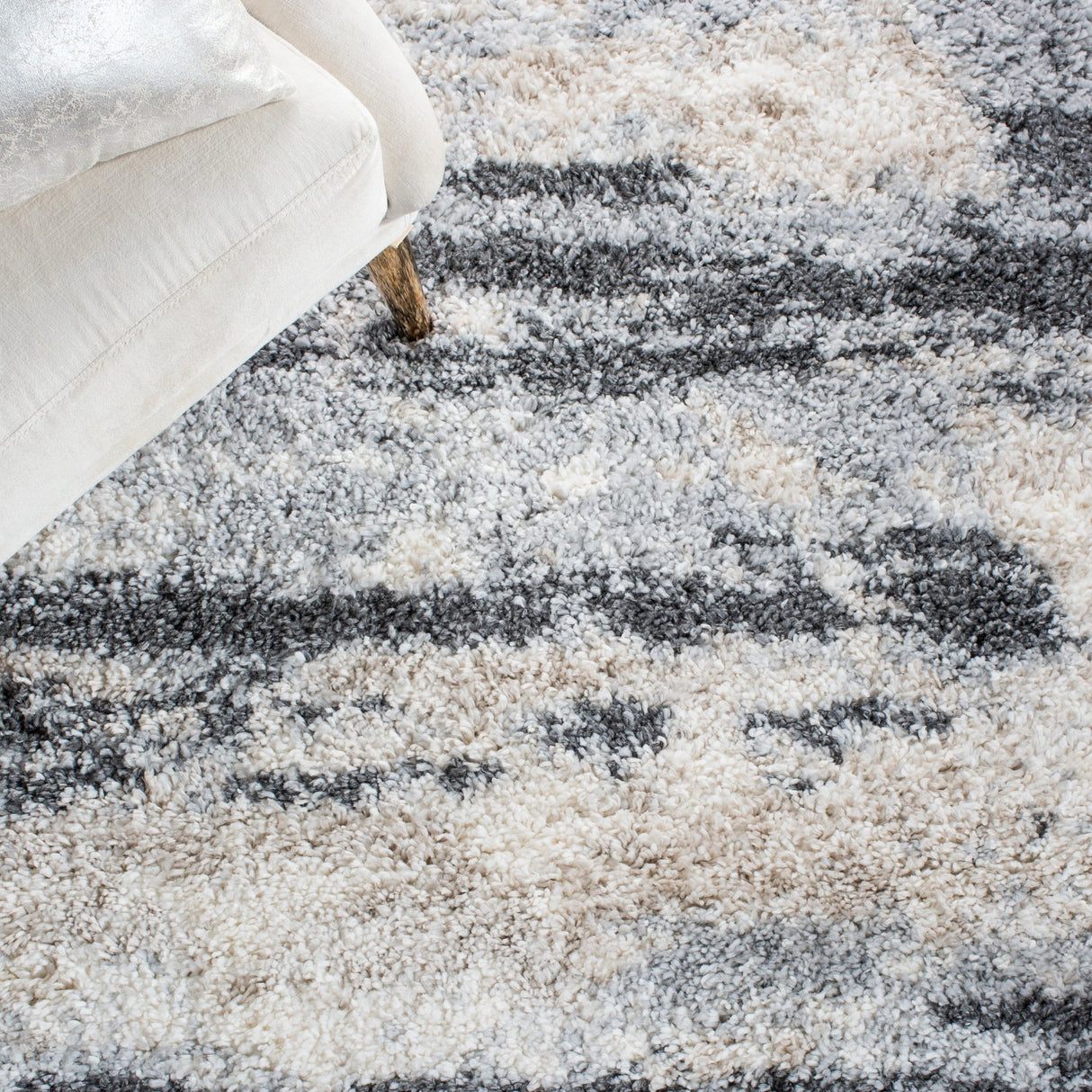 Safavieh Fontana Shag Fnt853G Grey/Ivory Rugs - Safavieh - fnt853g - 7r