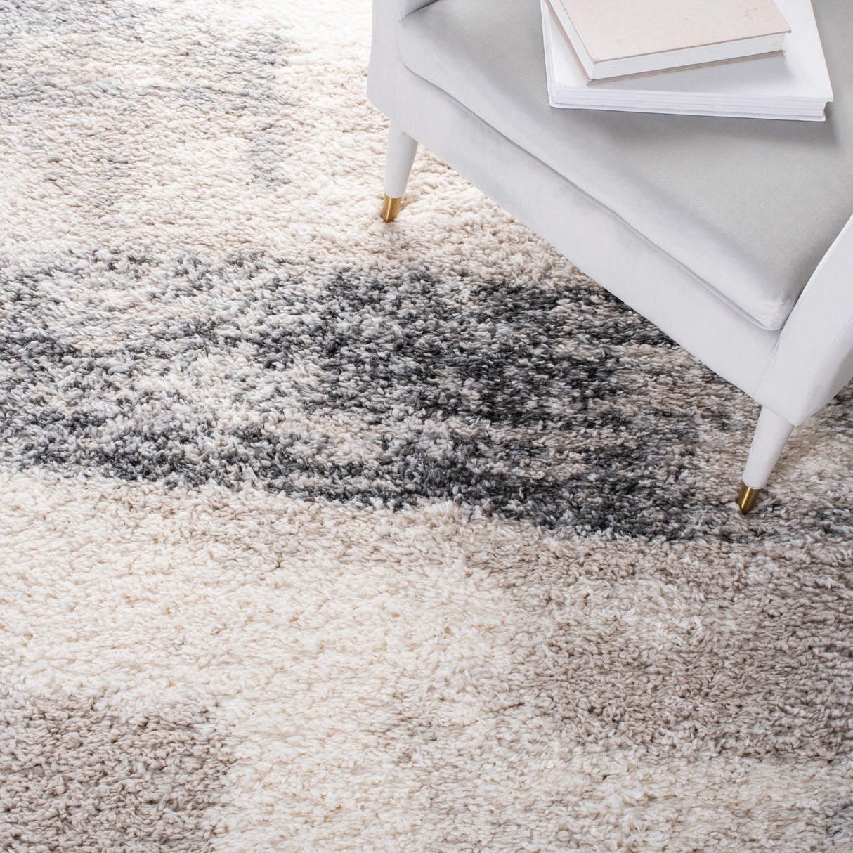 Safavieh Fontana Shag Fnt892A Ivory/Grey Rugs - Safavieh - fnt892a - 7r