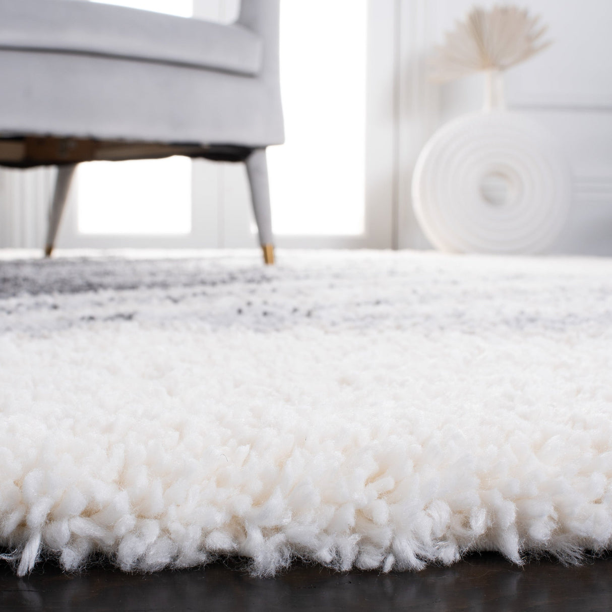 Safavieh Fontana Shag Fnt896F Grey/Ivory Rugs - Safavieh - fnt896f - 7r