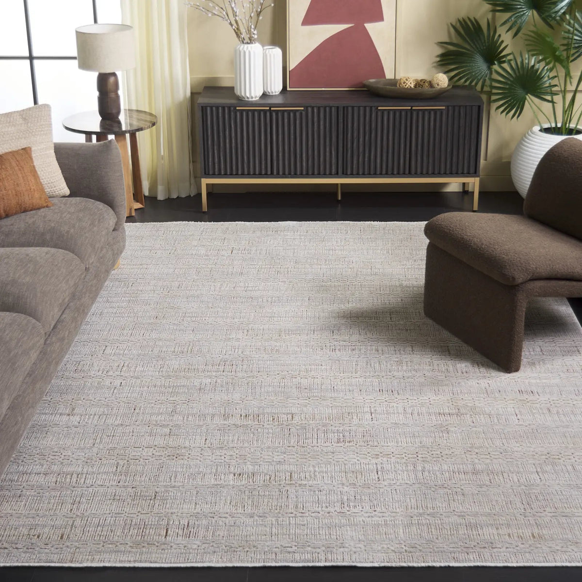 Safavieh Garnet 10'-0" x 13'-0" Rug in Beige / Ivory