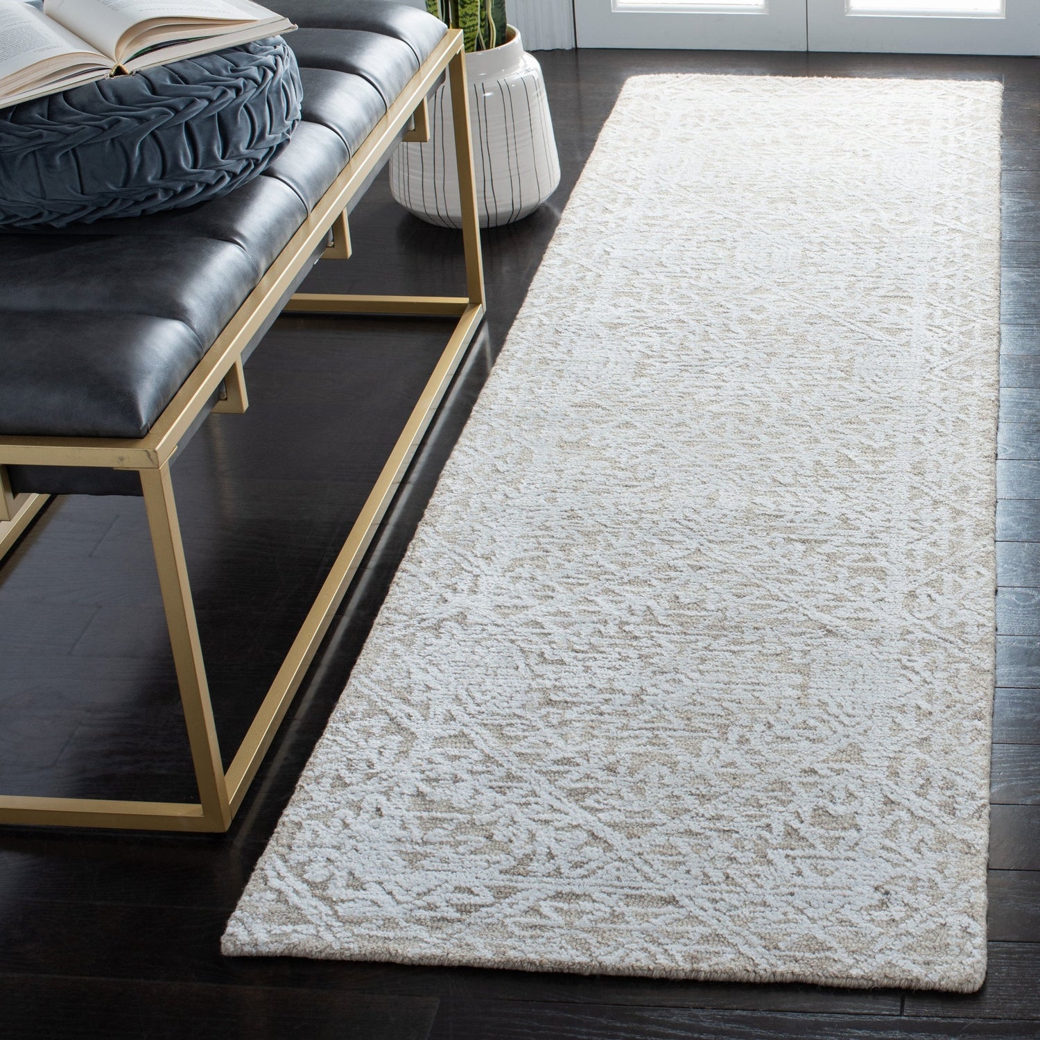 Safavieh Glamour Glm301B Beige Rugs - Safavieh - glm301b - 6r