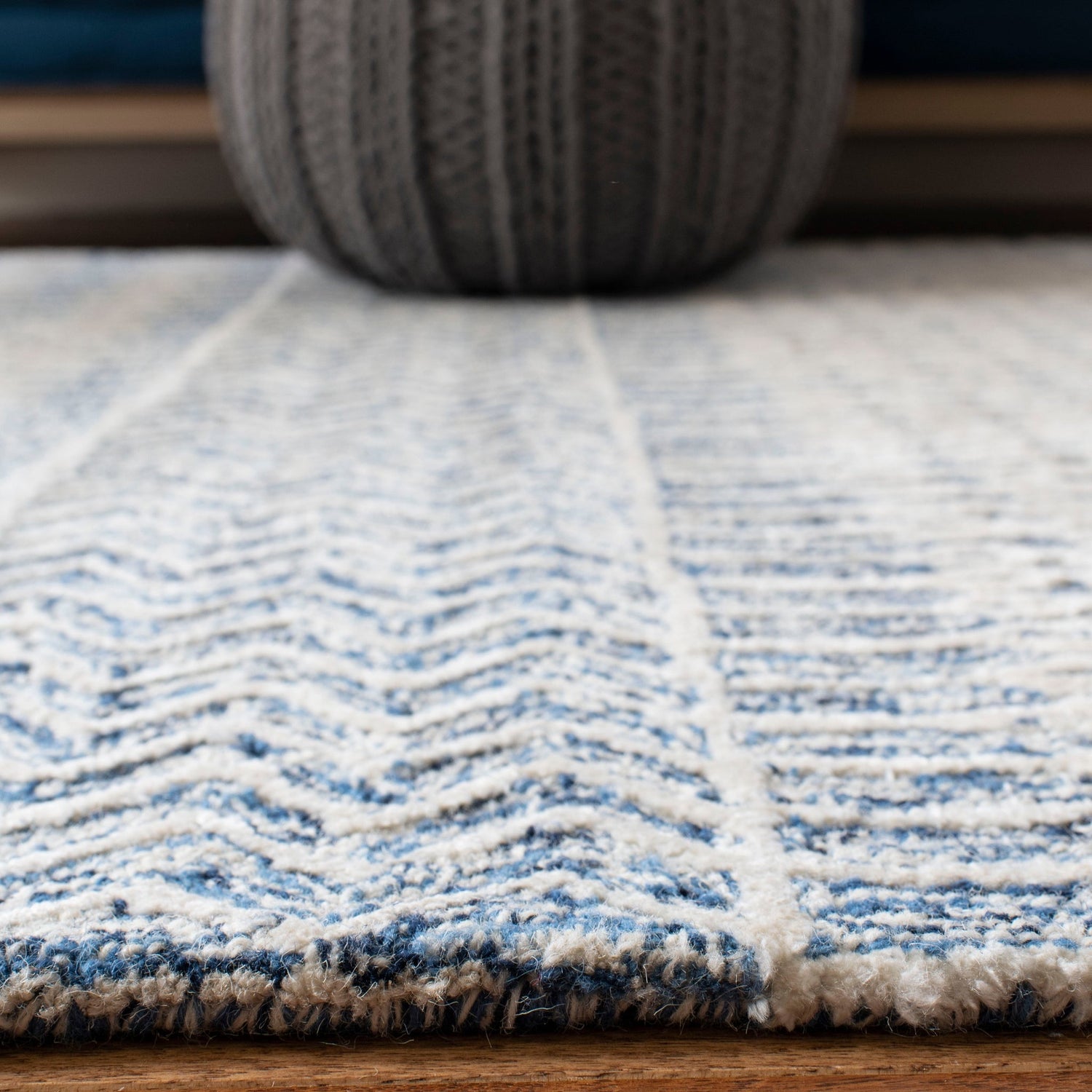 Safavieh Glamour Glm538N Navy/Ivory Rug - Safavieh - glm538n - 6r