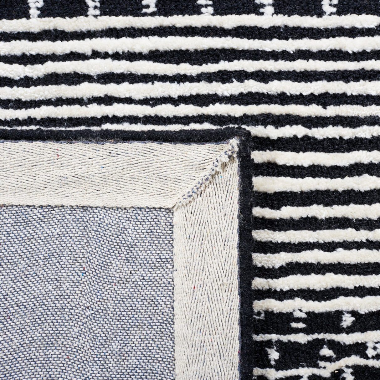 Safavieh Glamour Glm538Z Black/Ivory Rug - Safavieh - glm538z - 6r