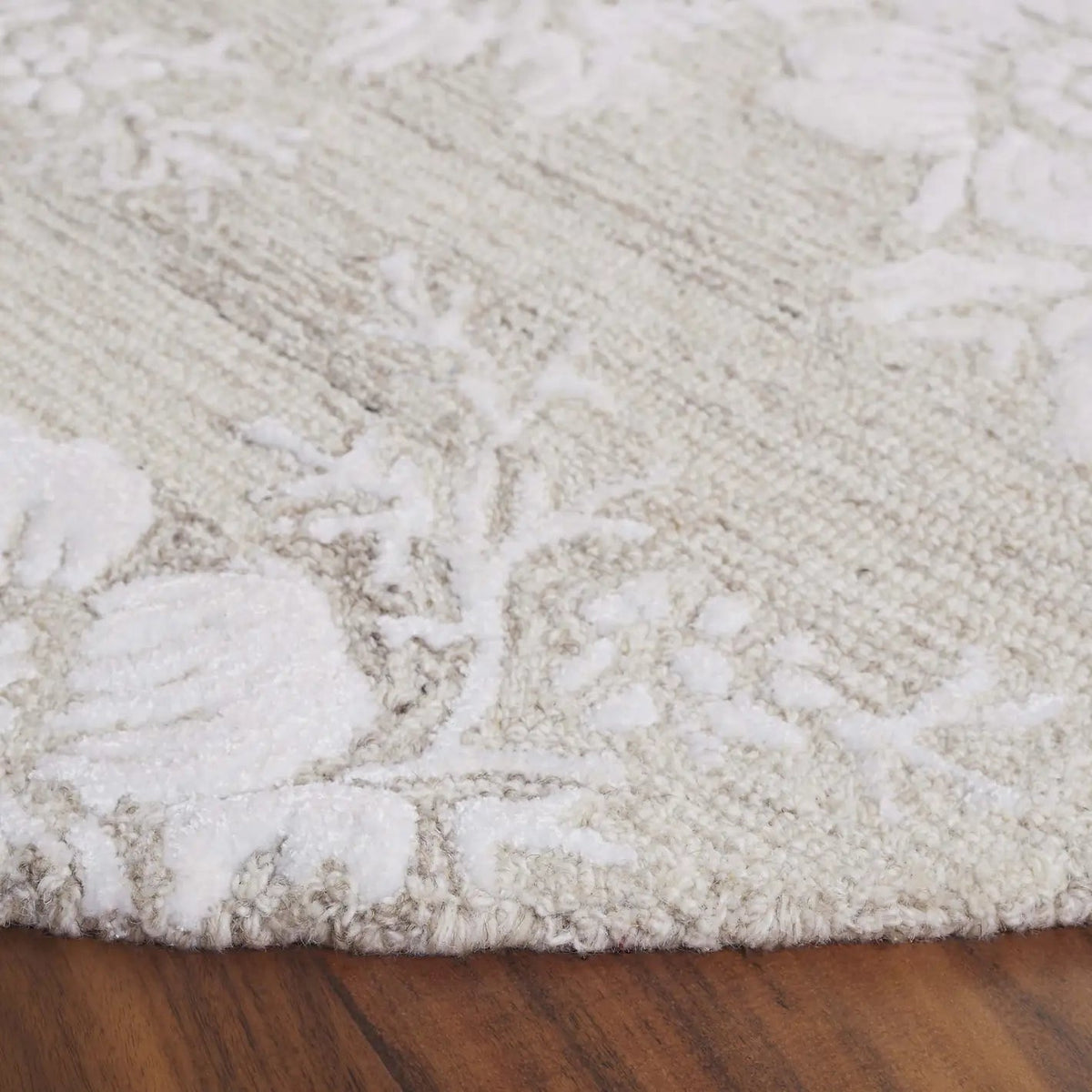 Safavieh Glamour 6'-0" x 6'-0" Rug in Beige / Ivory