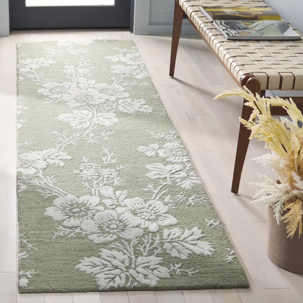 Safavieh Glamour 2'-3" x 8'-0" Rug in Sage / Ivory