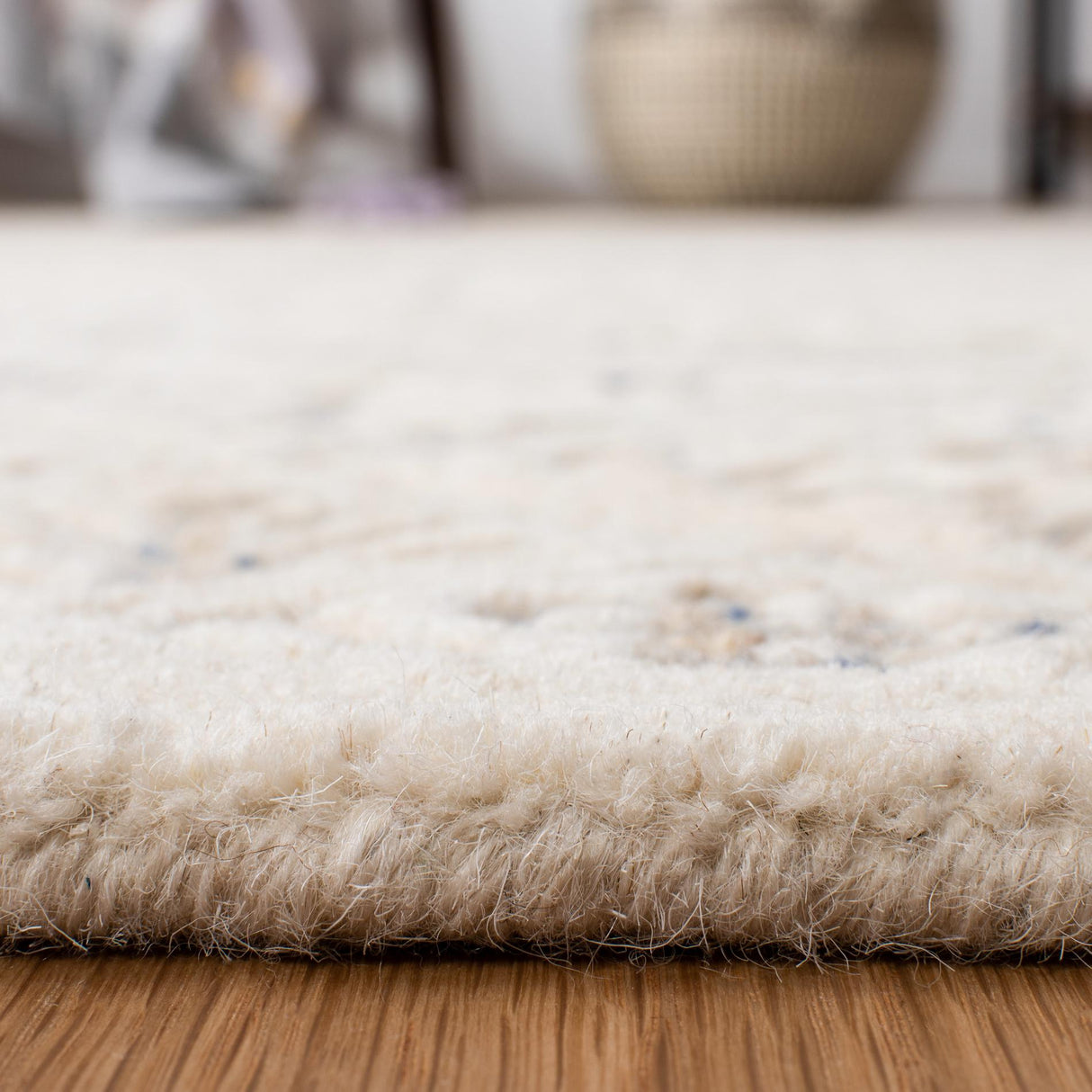 Safavieh Glamour Glm660A Ivory/Beige Rugs - Safavieh - glm660a - 6r