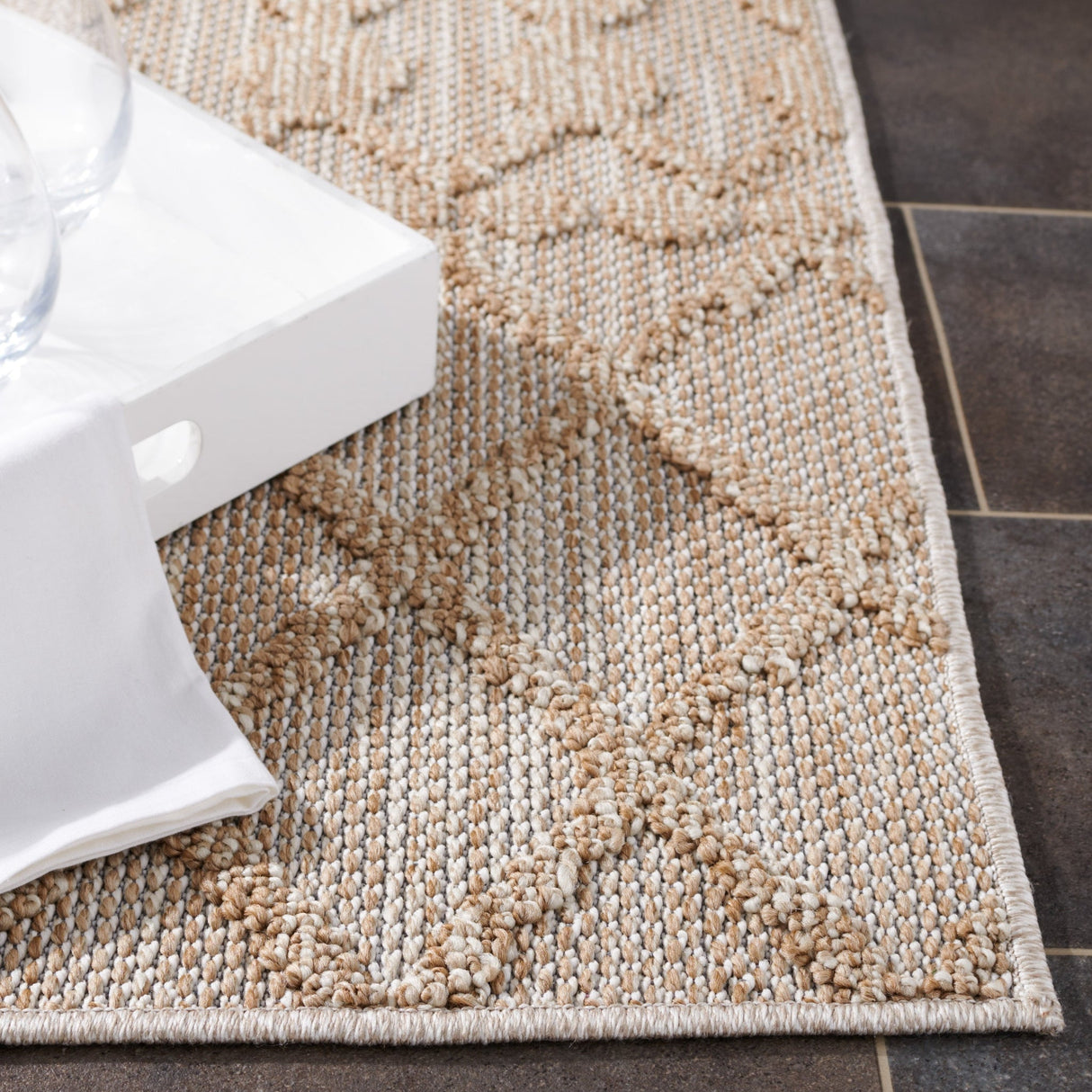 Safavieh Global Glb206B Beige/Brown Rug - Safavieh - glb206b - 7r