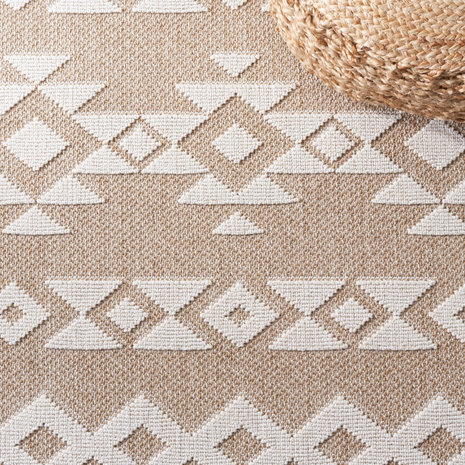 Safavieh Global Glb210C Beige/Ivory Rug - Safavieh - glb210c - 4
