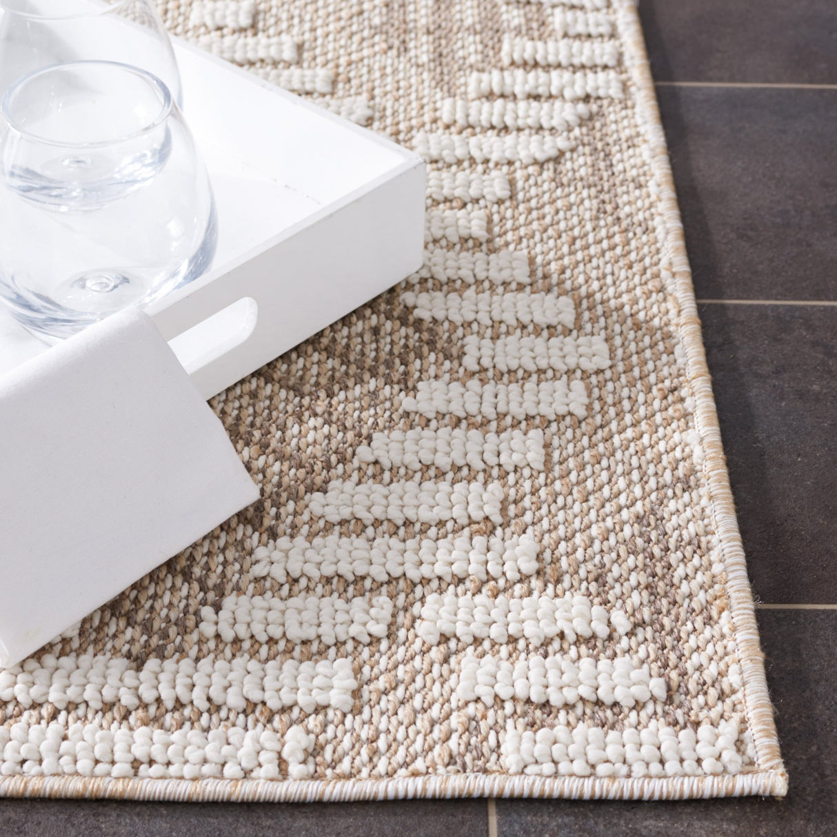 Safavieh Global Glb420B Beige/Ivory Rug - Safavieh - glb420b - 4