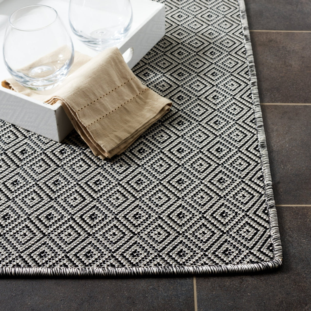 Safavieh Hampton Htn230G Grey/Black Rug - Safavieh - htn230g - 4