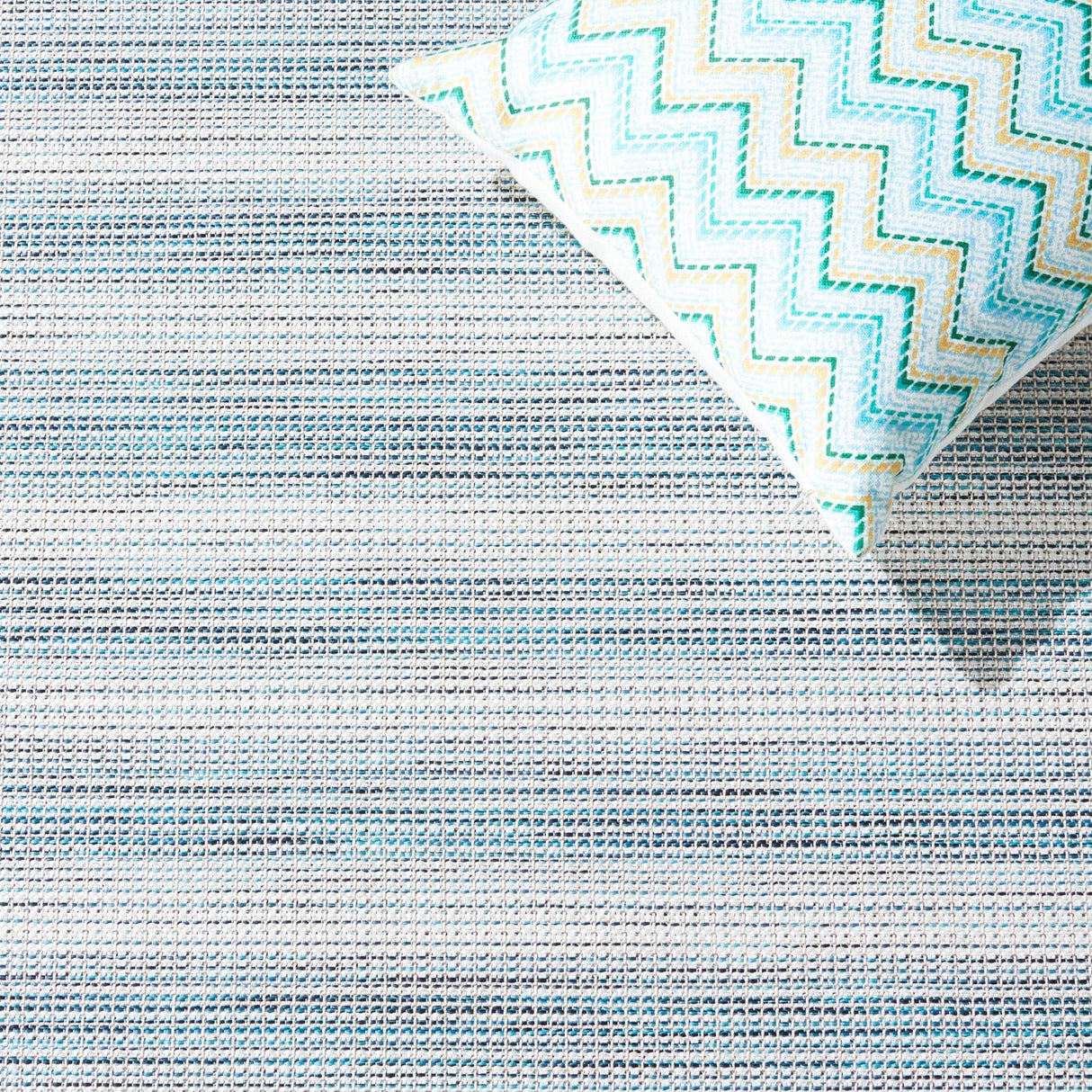 Safavieh Hampton Htn231L Aqua/Ivory Rug - Safavieh - htn231l - 4