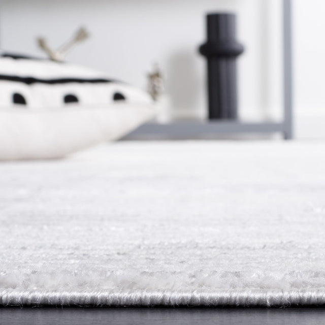 Safavieh Hanna Han102A Ivory/Light Grey Rug - Safavieh - han102a - 7r