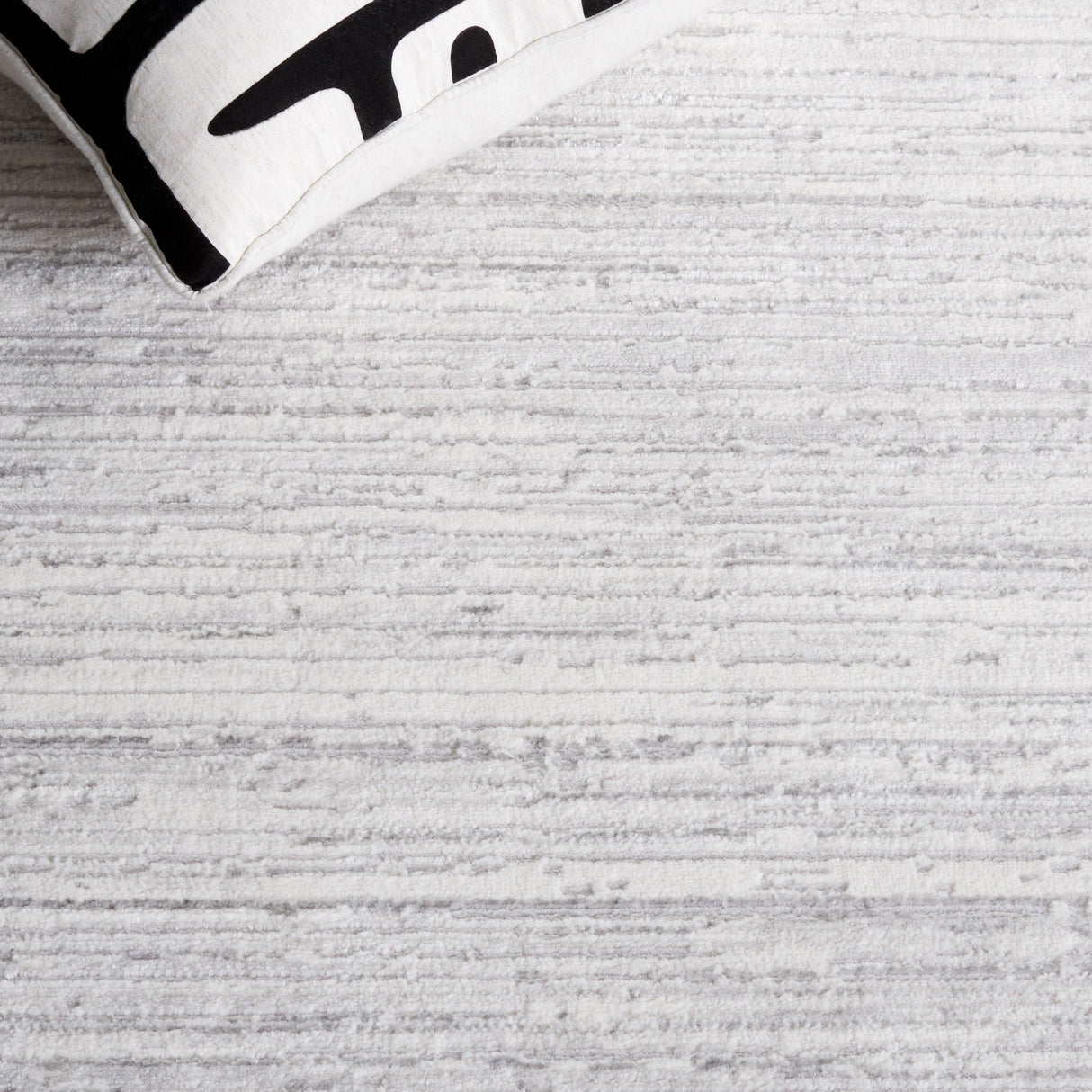 Safavieh Hanna Han102A Ivory/Light Grey Rug - Safavieh - han102a - 7r